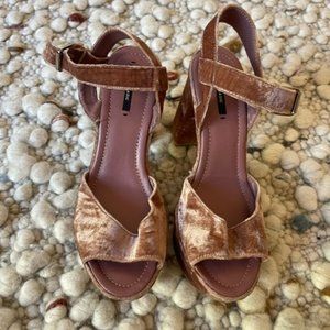 Zara | Pink Velour Platforms